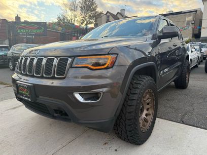 Used 2017 Jeep Grand Cherokee Laredo w/ Quick Order Package 23E