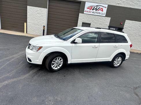 Used 2016 Dodge Journey SXT AWD/4WD image 2