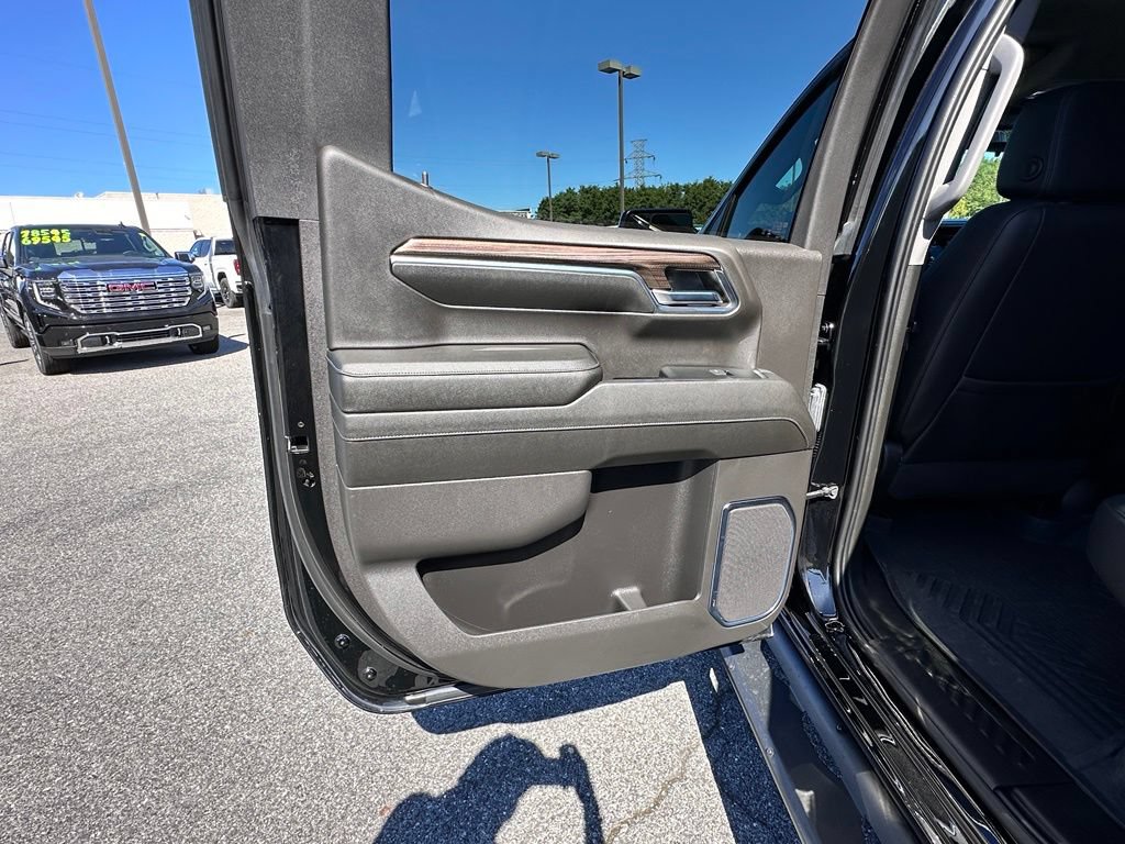 Used 2024 Chevrolet Silverado 1500 LT Trail Boss w/ Convenience Package II AWD/4WD image 25