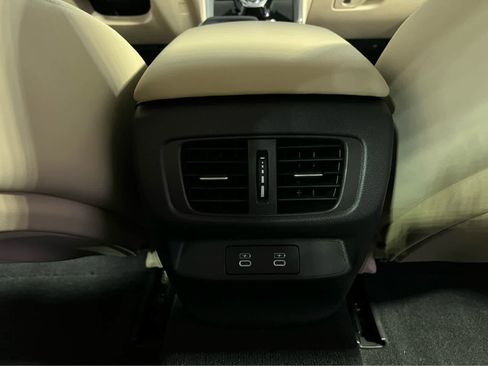 Used 2025 Acura TLX w/ Technology Package image 10