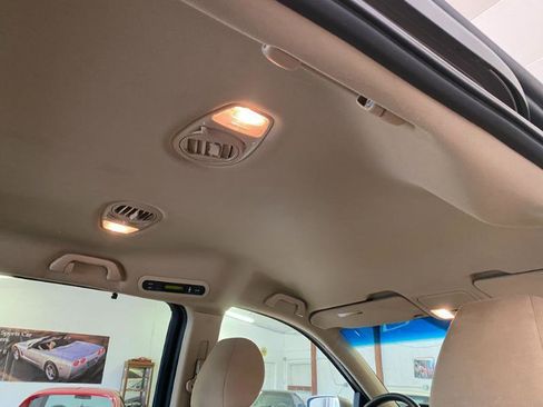 Used 2010 Honda Odyssey EX image 19