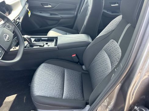 New 2026 Nissan Sentra SV w/ Floor Mat Package FWD image 14