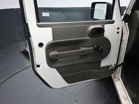 Used 2008 Jeep Wrangler X AWD/4WD image 10
