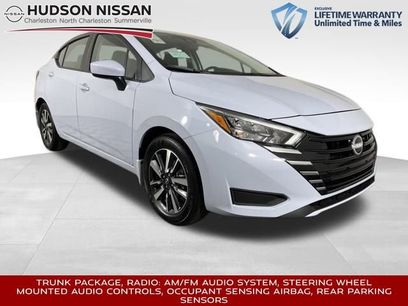 New 2025 Nissan Versa SV w/ Trunk Package