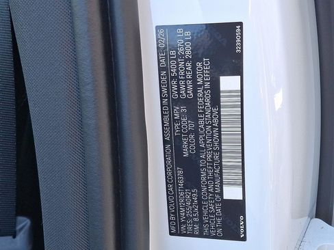 New 2026 Volvo XC60 B5 Ultra w/ Protection Package Premier AWD/4WD image 14