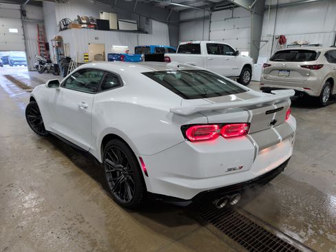 Used 2023 Chevrolet Camaro ZL1 image 4