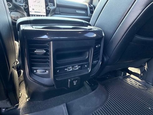 Used 2022 RAM 1500 Laramie AWD/4WD image 36