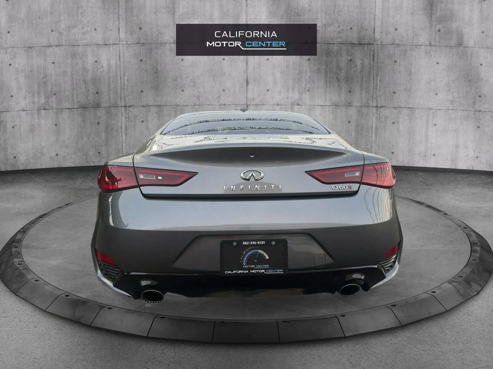 Used 2018 INFINITI Q60 Red Sport 400 w/ Sensory Package 3.0T Sport RWD image 6