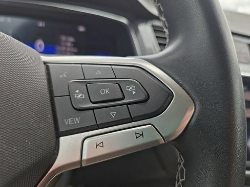 Used 2022 Volkswagen Tiguan SE AWD/4WD image 17