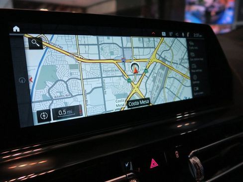 Used 2022 BMW M850i xDrive Convertible image 32