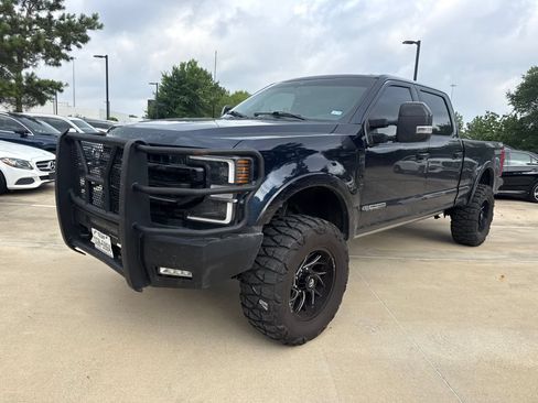 Used 2022 Ford F250 Lariat w/ Tremor Off-Road Package AWD/4WD image 8