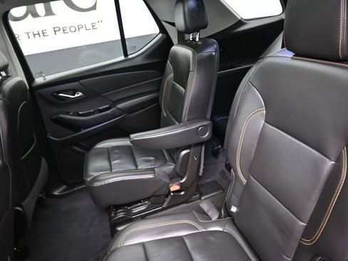 Used 2021 Chevrolet Traverse LT w/ LT Premium Package image 22