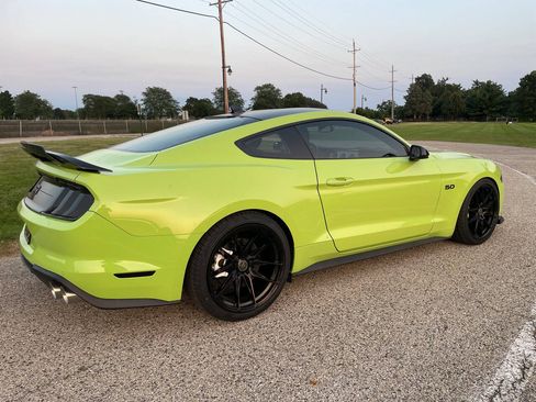 Used 2020 Ford Mustang GT RWD image 22