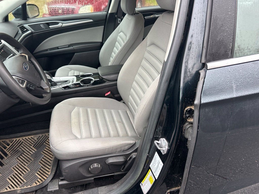 Used 2014 Ford Fusion S FWD image 13