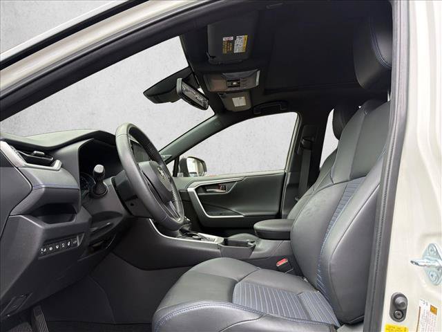 Used 2022 Toyota RAV4 XSE AWD/4WD image 11