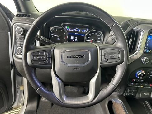 Used 2022 GMC Sierra 3500 Denali image 14