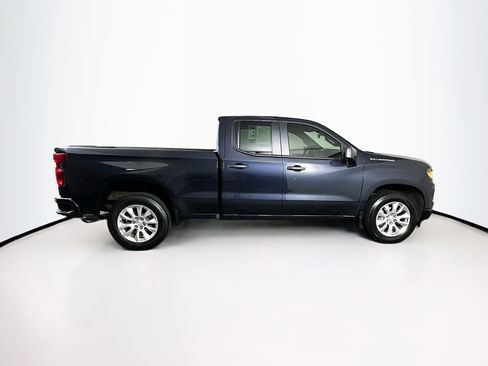 Used 2023 Chevrolet Silverado 1500 Custom image 10