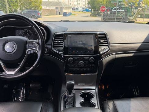 Used 2020 Jeep Grand Cherokee Limited AWD/4WD image 27