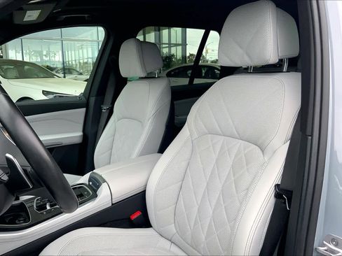 Certified 2025 BMW X5 sDrive40i w/ M Sport Package image 7