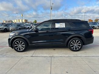 New 2026 Ford Explorer ST-Line w/ Premium Package RWD video 2