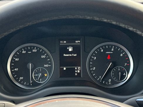 Used 2023 Mercedes-Benz Metris Passenger image 24