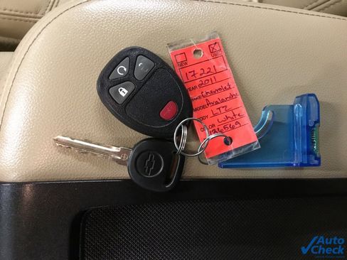 Used 2011 Chevrolet Avalanche LTZ image 64
