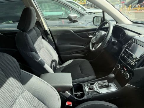 Used 2023 Subaru Forester Premium AWD/4WD image 6