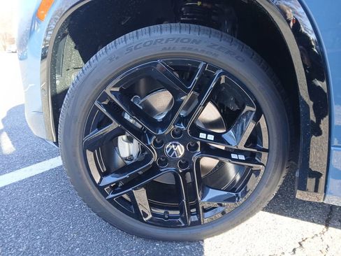 New 2026 Volkswagen Tiguan SE R-Line image 26