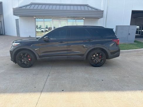 Used 2021 Ford Explorer ST w/ Equipment Group 401A AWD/4WD image 7