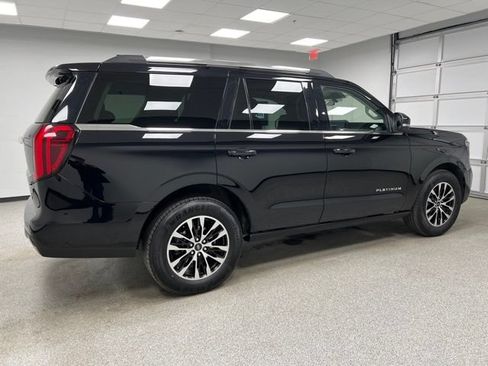 Used 2025 Ford Expedition Platinum AWD/4WD image 10