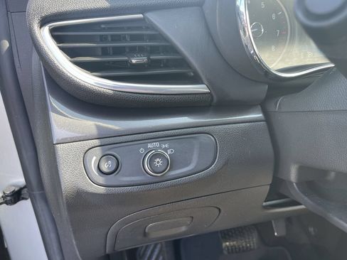 Used 2020 Buick Encore Preferred w/ Safety Package FWD image 18
