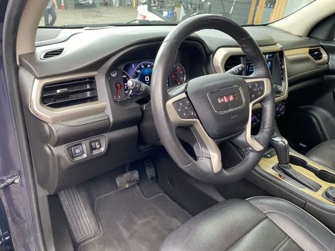 Used 2018 GMC Acadia Denali w/ Technology Package AWD/4WD image 2