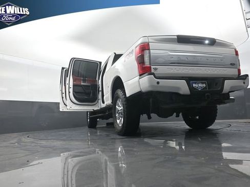 Used 2019 Ford F250 Platinum w/ Platinum Ultimate Package AWD/4WD image 30