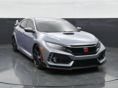 Used 2019 Honda Civic Type R image 2