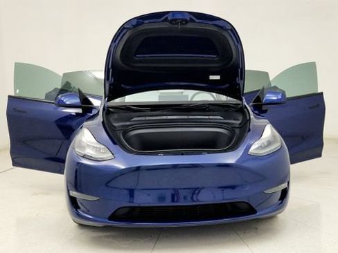 Used 2023 Tesla Model Y Performance AWD/4WD image 14