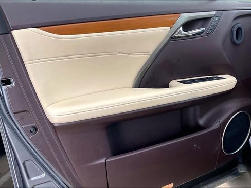 Used 2019 Lexus RX 350 AWD w/ Navigation Package image 22