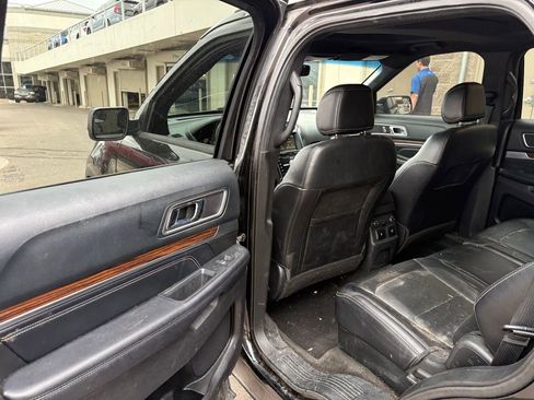Used 2016 Ford Explorer Limited AWD/4WD image 23