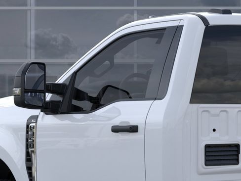 New 2026 Ford F350 XL w/ XL Chrome Package AWD/4WD image 32