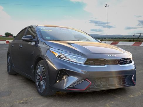 Used 2023 Kia Forte GT w/ GT2 Package FWD image 2