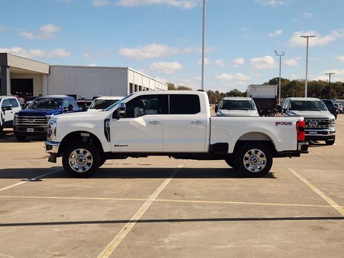 Certified 2024 Ford F250 Lariat w/ Chrome Package image 4