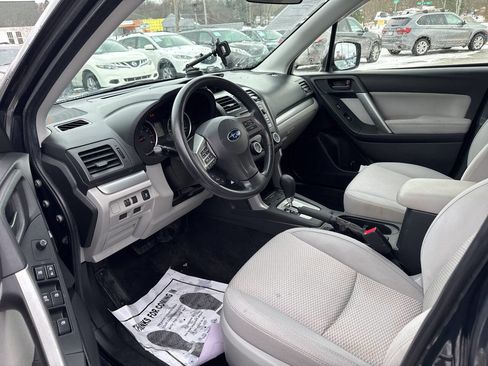 Used 2014 Subaru Forester 2.5i Premium w/ All-Weather Package image 5