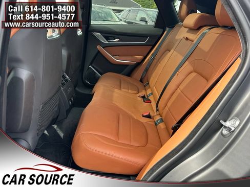 Used 2026 Jaguar F-PACE R-Dynamic S AWD/4WD image 15