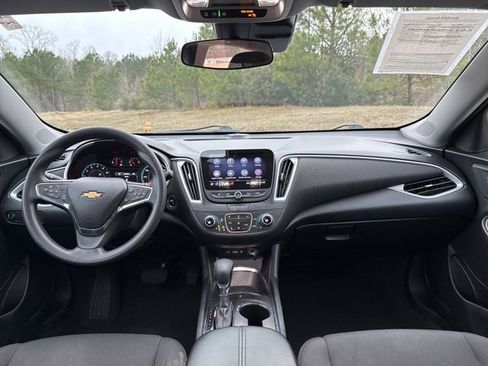 Used 2023 Chevrolet Malibu LT image 14