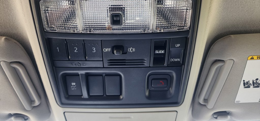 Used 2024 Toyota 4Runner Limited RWD image 41