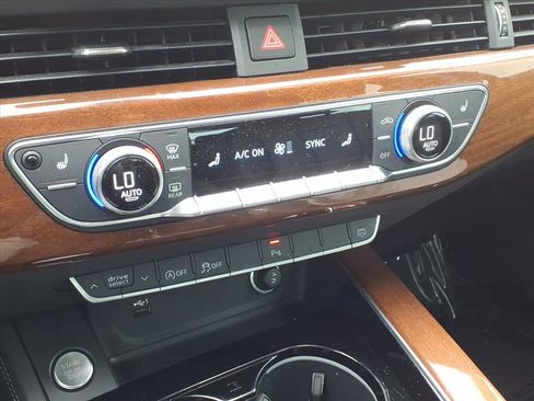 Used 2022 Audi A4 2.0T Premium Plus w/ Premium Plus Package image 31