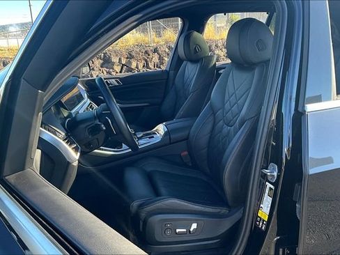 Used 2023 BMW X5 xDrive40i w/ Parking Assistance Package AWD/4WD image 27