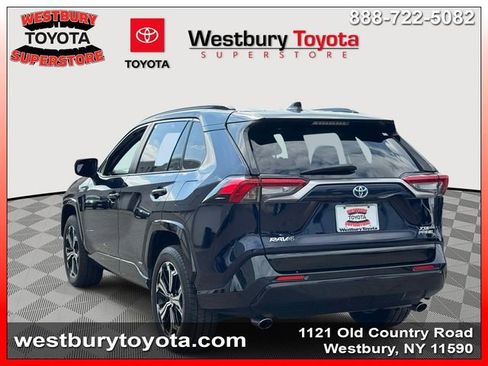 Used 2021 Toyota RAV4 XSE w/ Weather Package AWD/4WD image 9