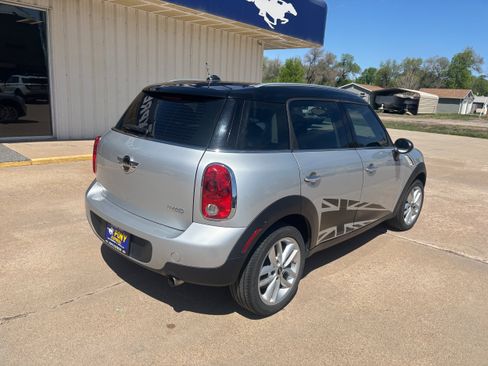 Used 2012 MINI Cooper Countryman FWD image 3