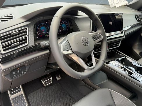 New 2026 Volkswagen Atlas Cross Sport SEL Premium R-Line AWD/4WD image 4