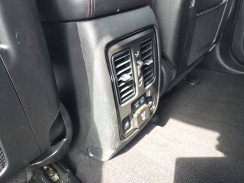 Used 2024 Dodge Durango R/T image 34